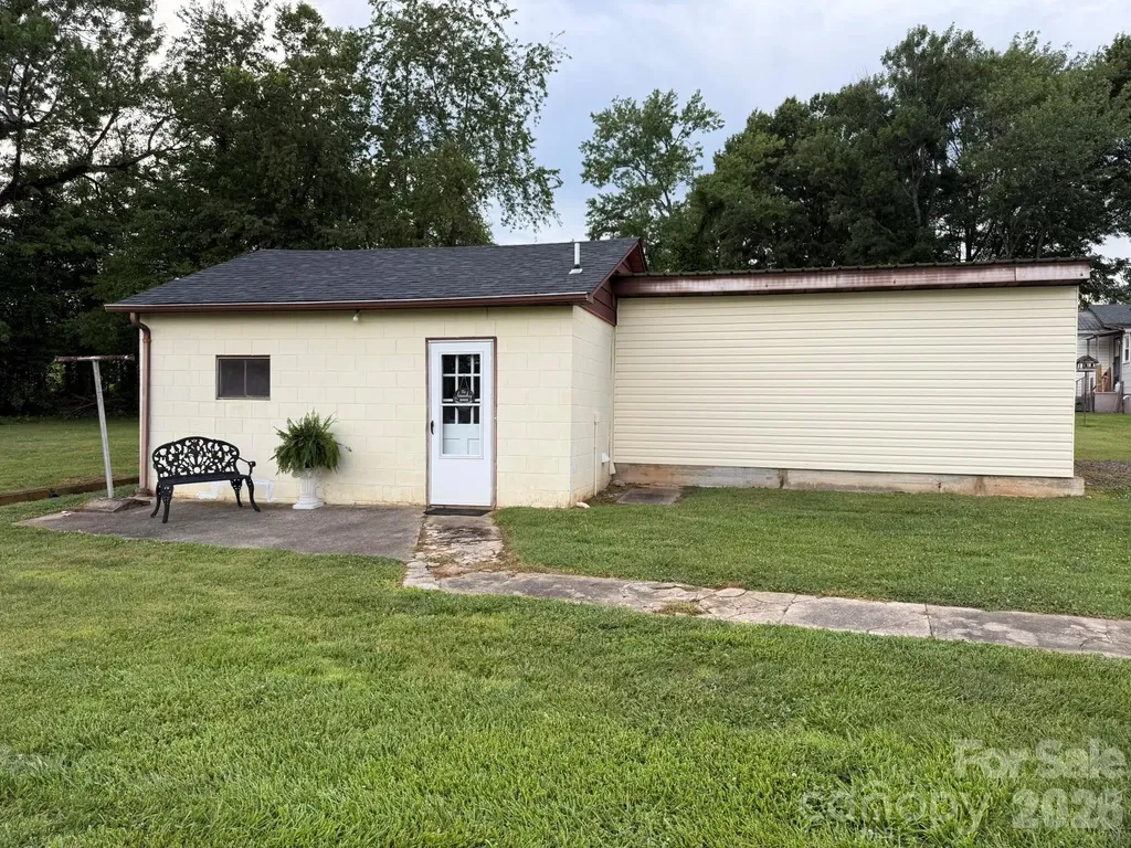 108 Fletcher Street Morganton NC 28655