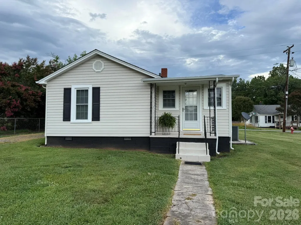 108 Fletcher Street Morganton NC 28655