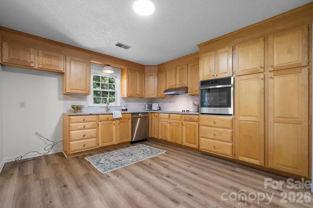 3252 Hollyhill Circle Valdese NC 28690
