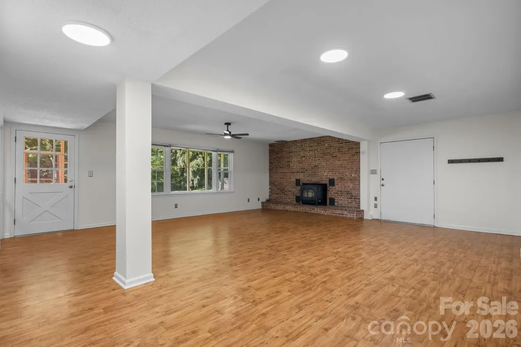 3252 Hollyhill Circle Valdese NC 28690