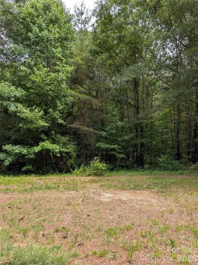 1122 Lavender Road Grover NC 28073