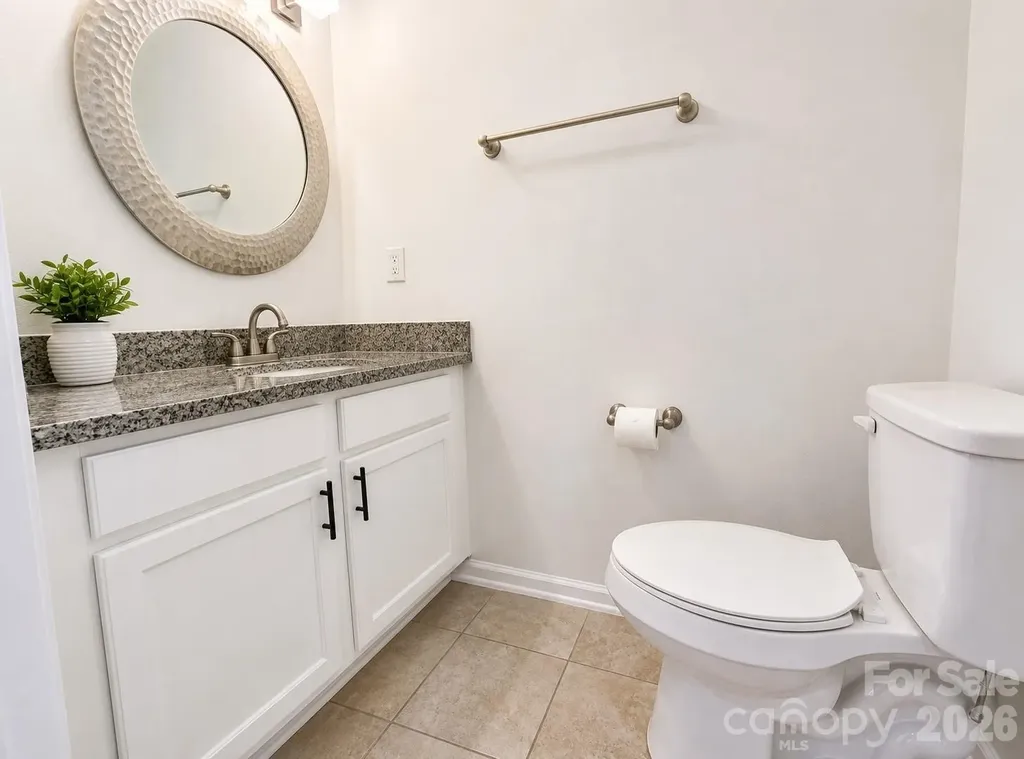 2049 Flushing Court Charlotte NC 28215
