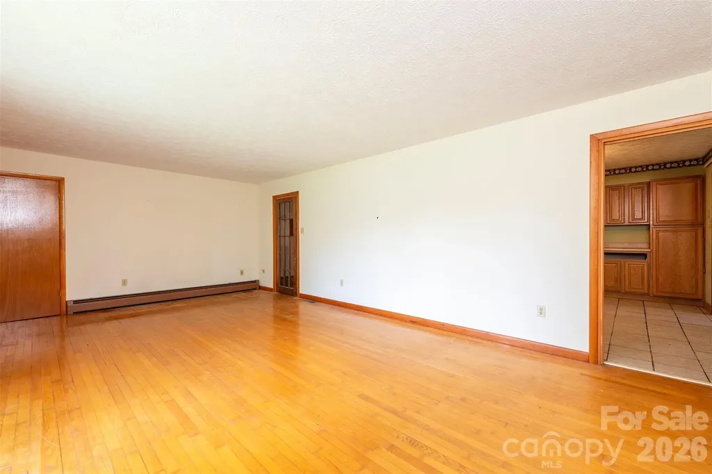 637 Fisher Lane Marshall NC 28753
