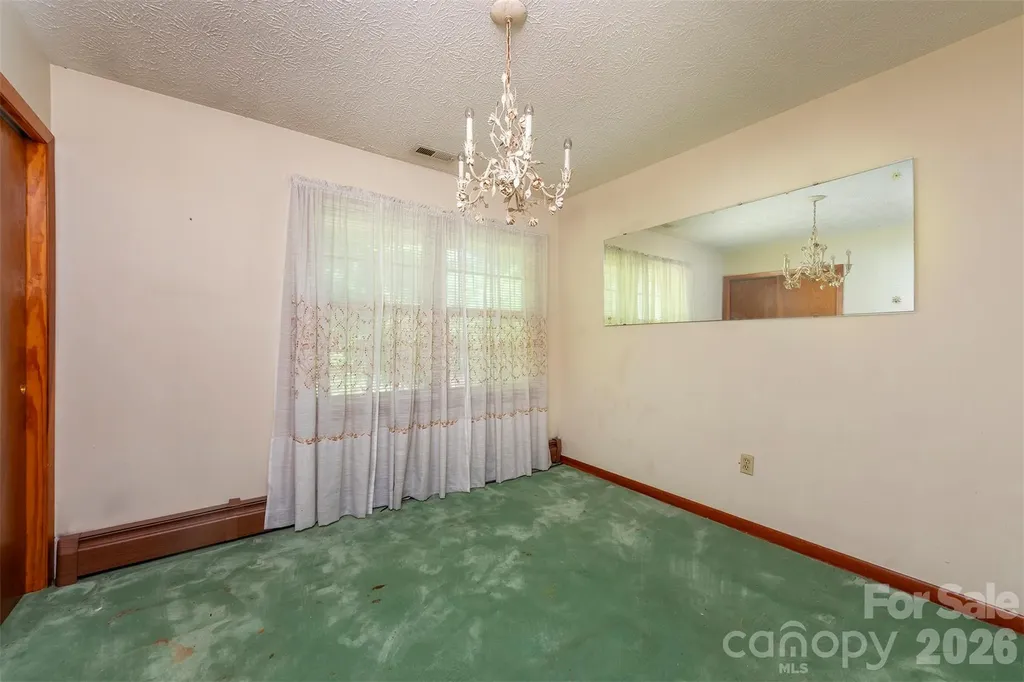 637 Fisher Lane Marshall NC 28753