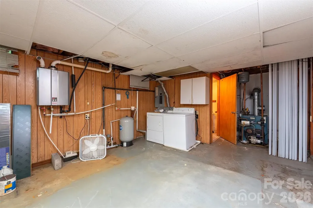 637 Fisher Lane Marshall NC 28753