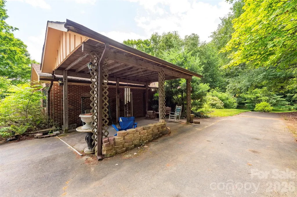 637 Fisher Lane Marshall NC 28753
