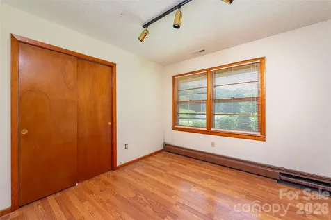 637 Fisher Lane Marshall NC 28753