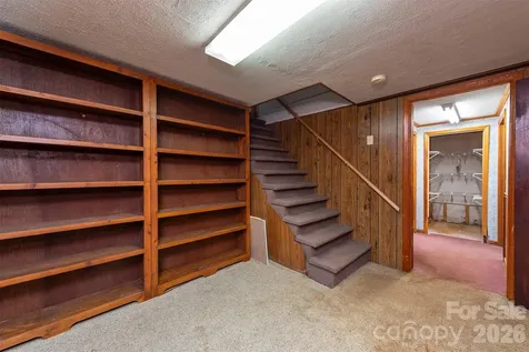 637 Fisher Lane Marshall NC 28753