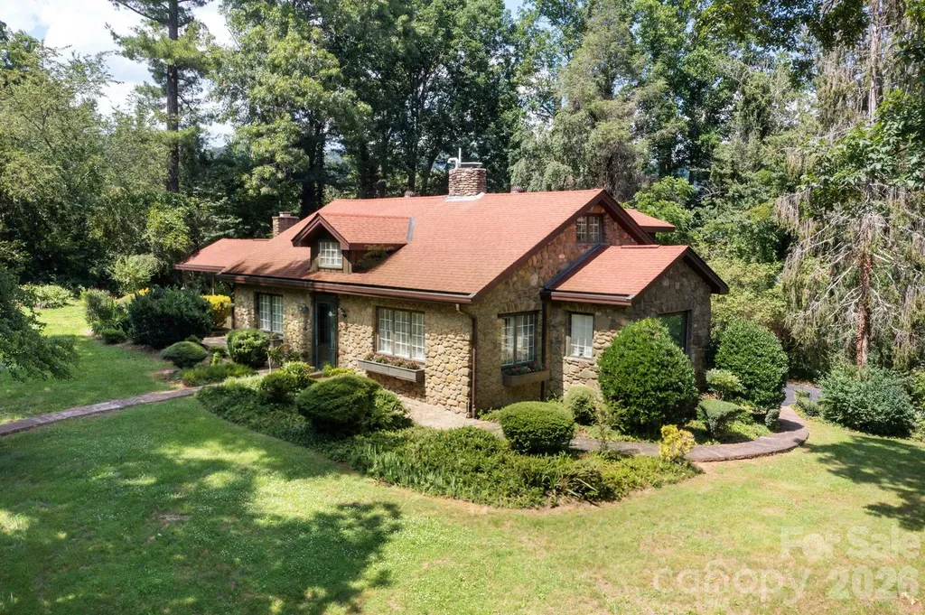 25 Inglewood Road Asheville NC 28804