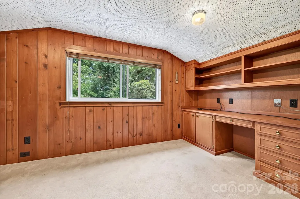 25 Inglewood Road Asheville NC 28804