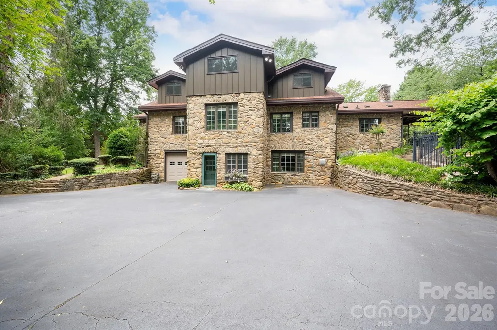 25 Inglewood Road Asheville NC 28804