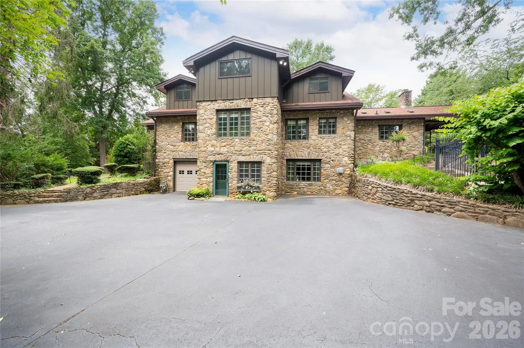 25 Inglewood Road Asheville NC 28804