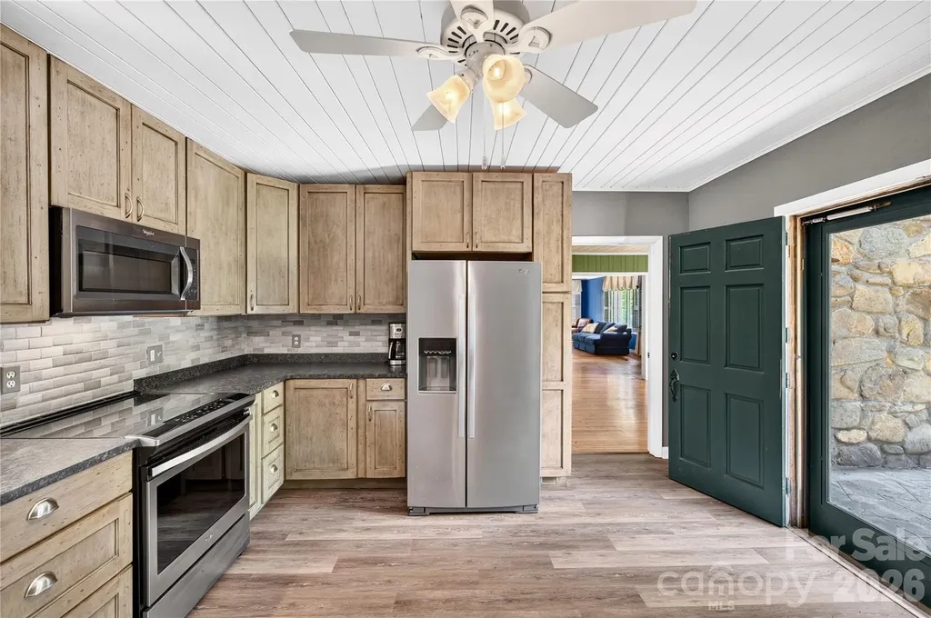 25 Inglewood Road Asheville NC 28804