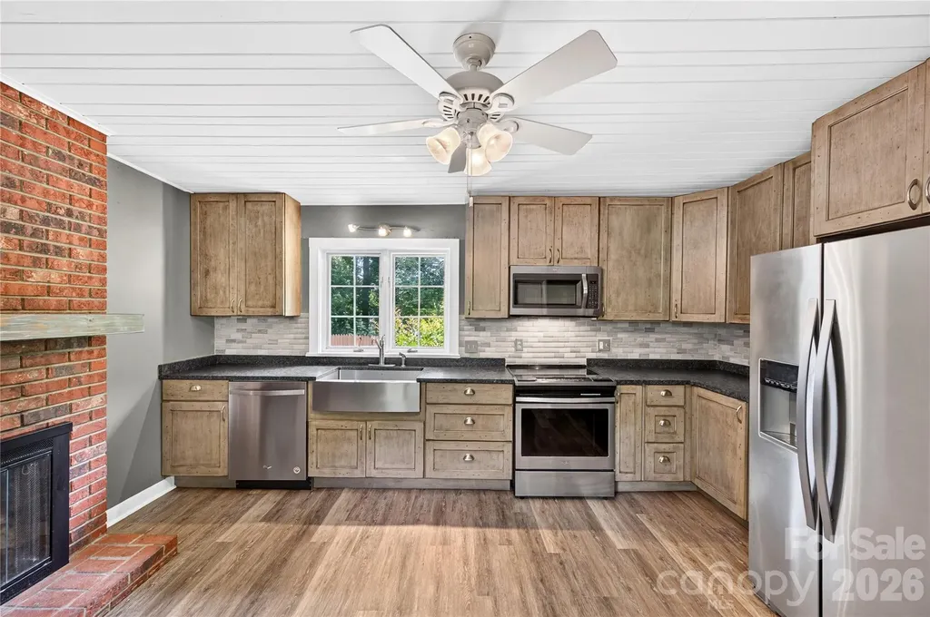 25 Inglewood Road Asheville NC 28804