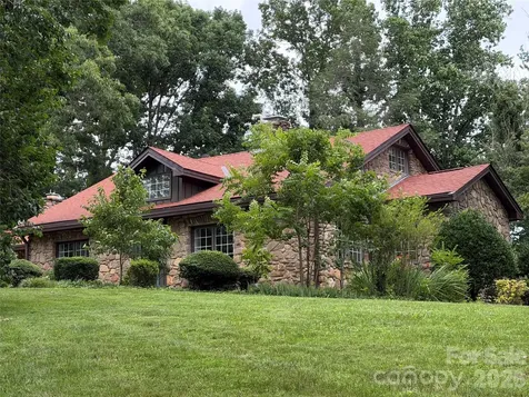 25 Inglewood Road Asheville NC 28804