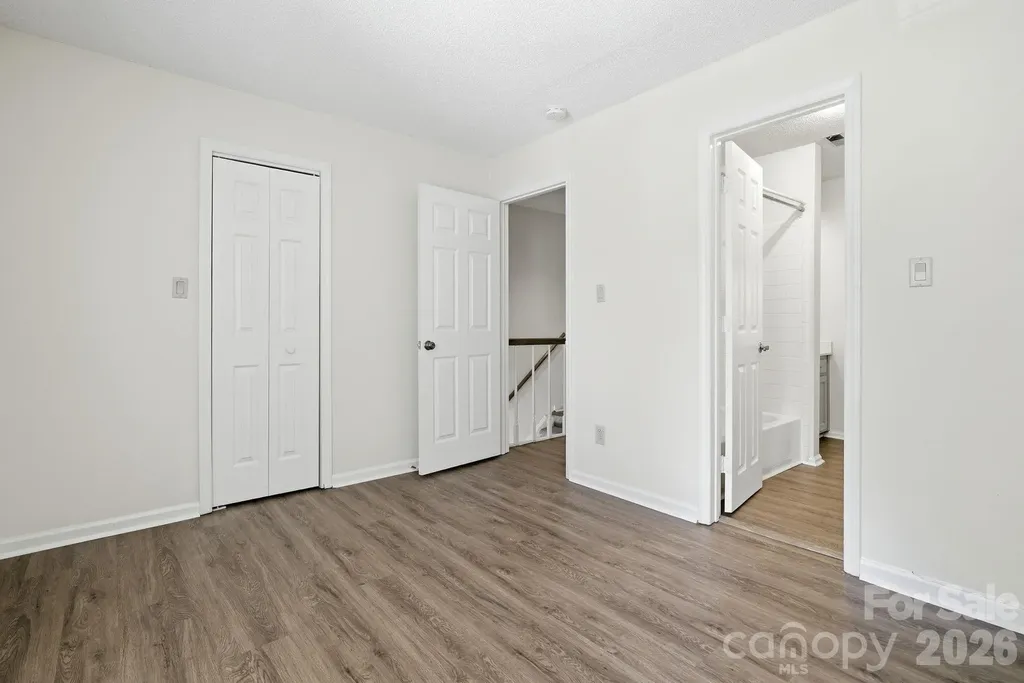 2954 Iron Gate Lane Charlotte NC 28212