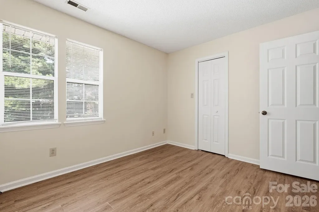 2954 Iron Gate Lane Charlotte NC 28212