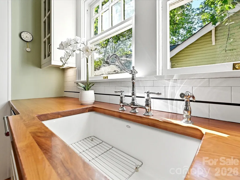 2201 Sarah Marks Avenue Charlotte NC 28203