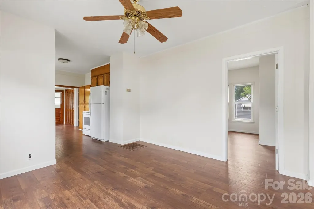 1013 7th Street NE Hickory NC 28601