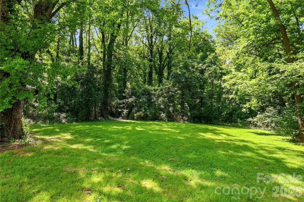 1013 7th Street NE Hickory NC 28601