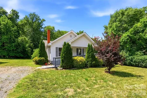 1013 7th Street NE Hickory NC 28601
