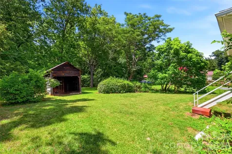 1013 7th Street NE Hickory NC 28601