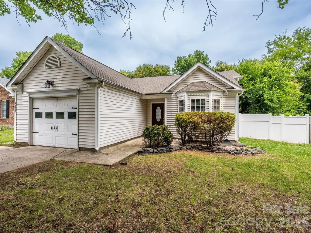 4821 Renfrew Drive Concord NC 28027