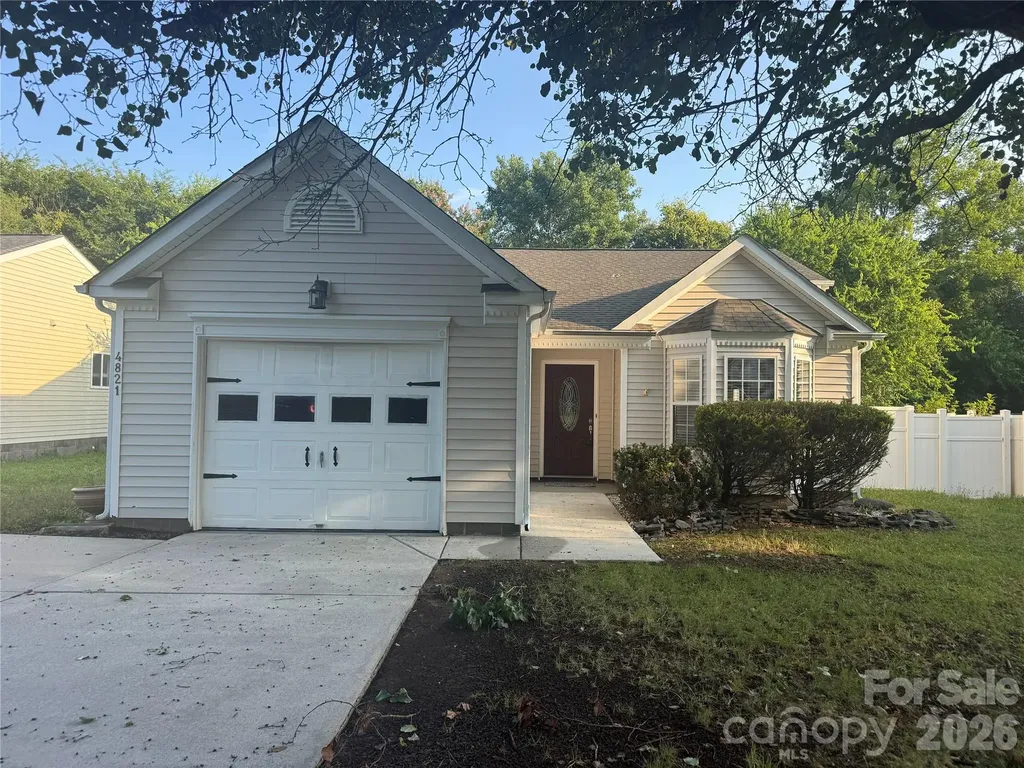 4821 Renfrew Drive Concord NC 28027