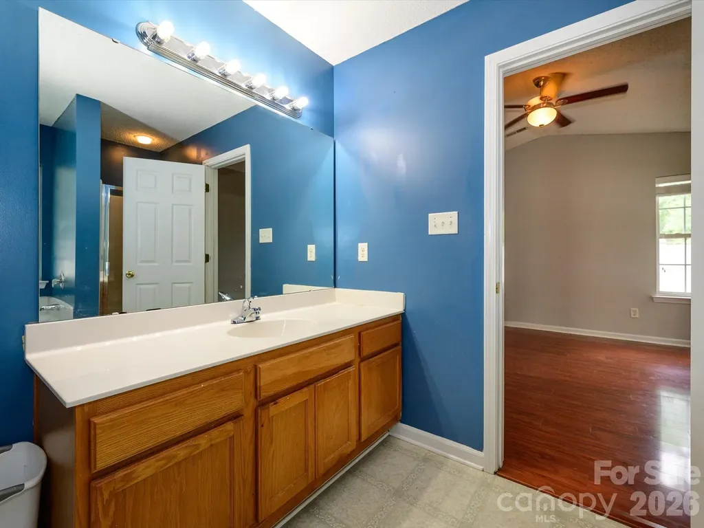 4821 Renfrew Drive Concord NC 28027
