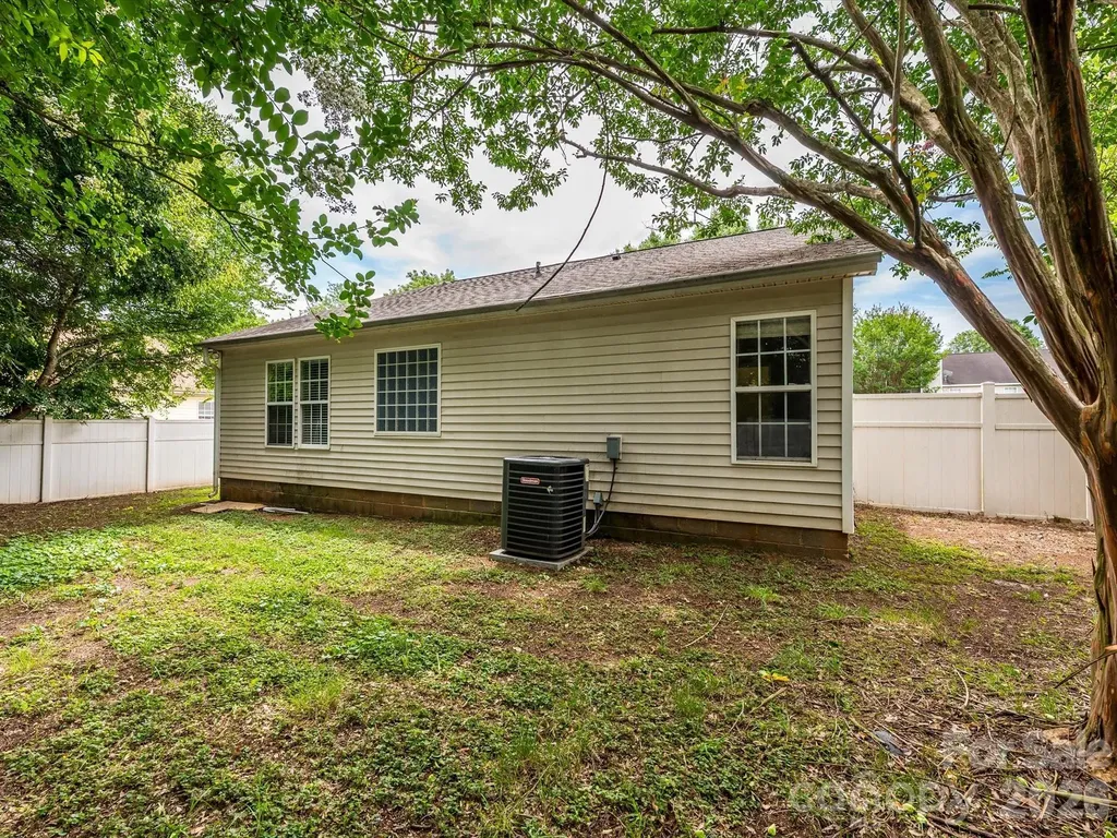 4821 Renfrew Drive Concord NC 28027