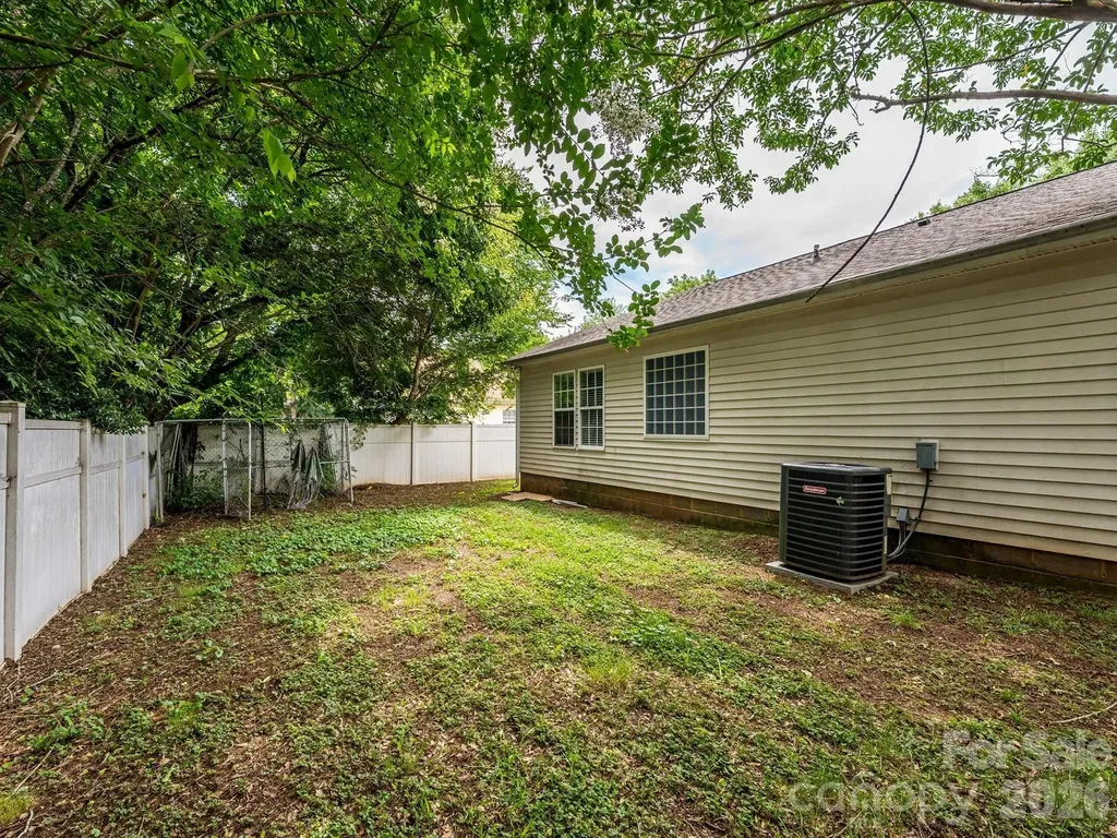 4821 Renfrew Drive Concord NC 28027