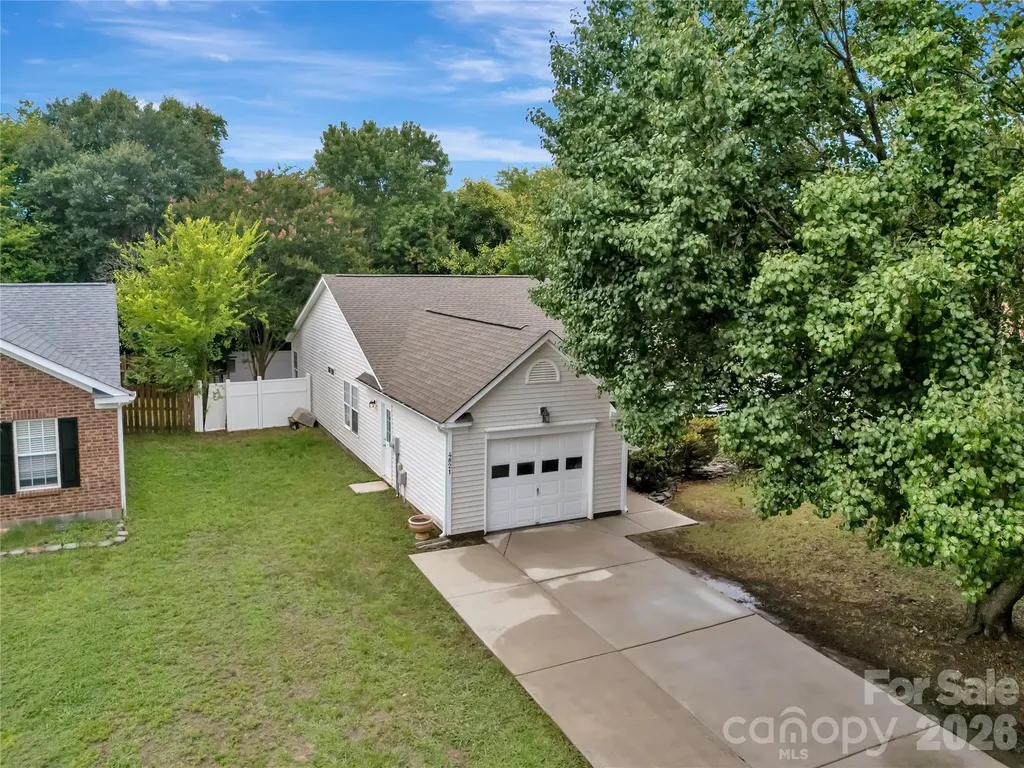 4821 Renfrew Drive Concord NC 28027