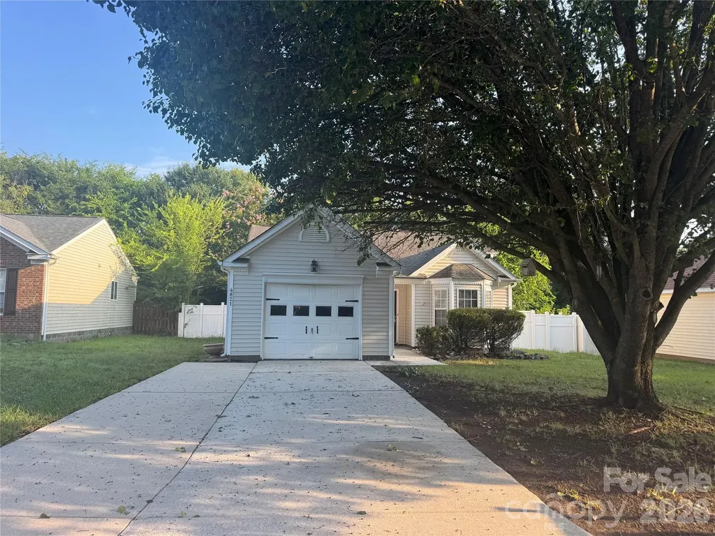 4821 Renfrew Drive Concord NC 28027