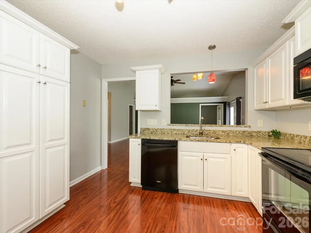 4821 Renfrew Drive Concord NC 28027