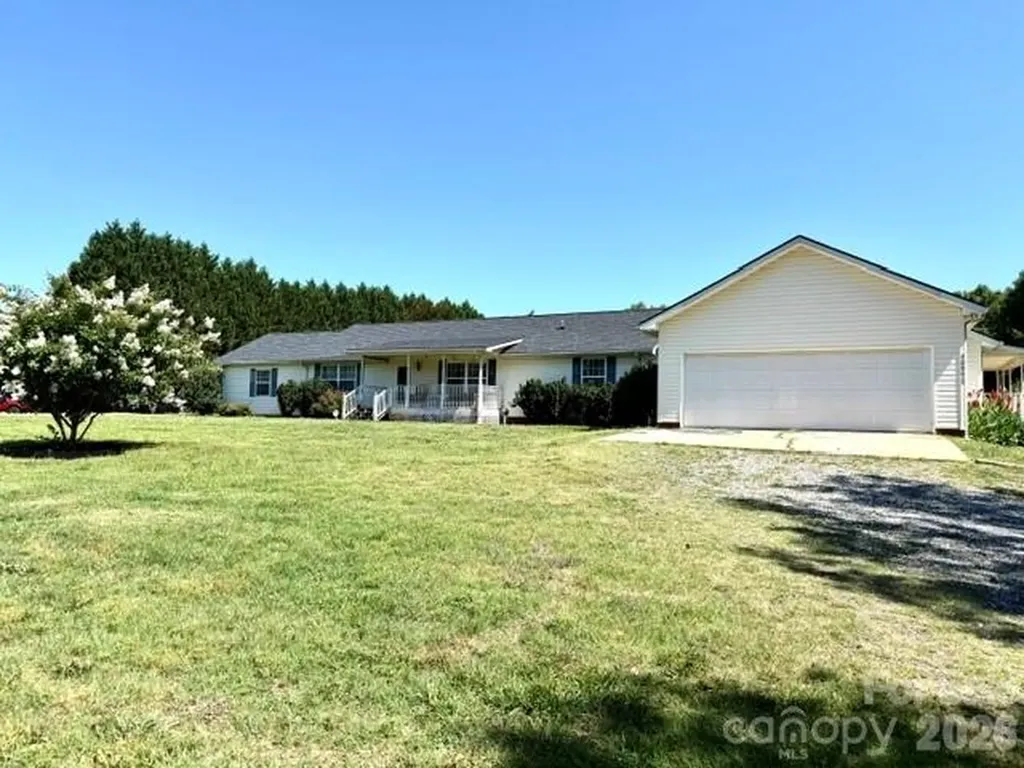 4084 Carpenters Cove Road Claremont NC 28610