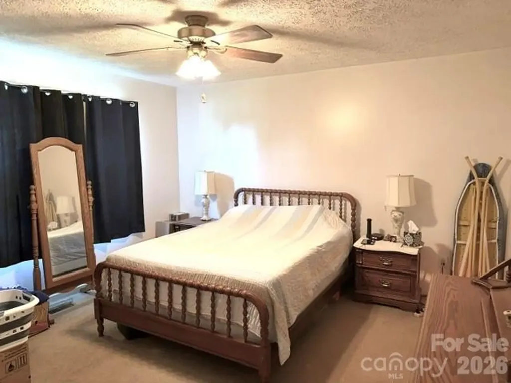 4084 Carpenters Cove Road Claremont NC 28610