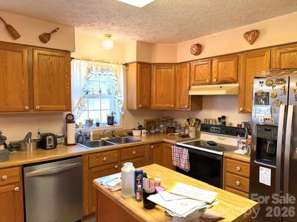 4084 Carpenters Cove Road Claremont NC 28610
