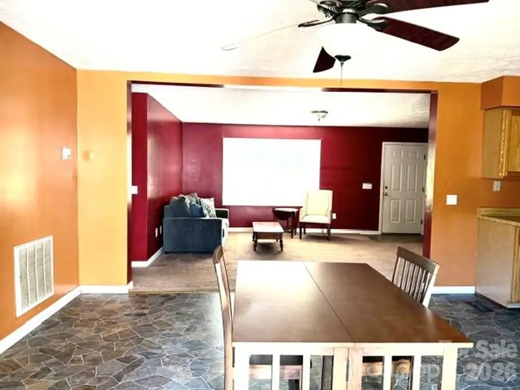 4084 Carpenters Cove Road Claremont NC 28610