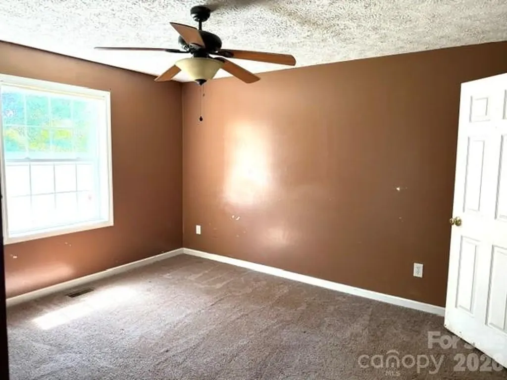 4084 Carpenters Cove Road Claremont NC 28610