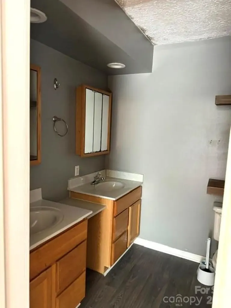 4084 Carpenters Cove Road Claremont NC 28610