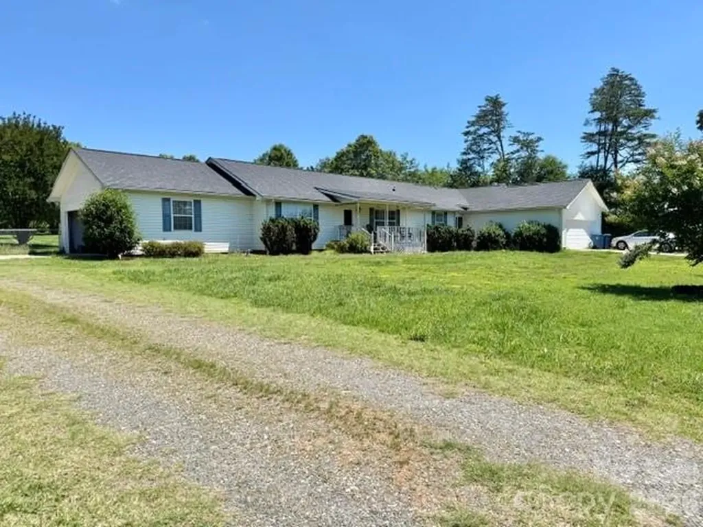 4084 Carpenters Cove Road Claremont NC 28610