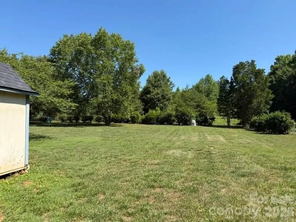 4084 Carpenters Cove Road Claremont NC 28610
