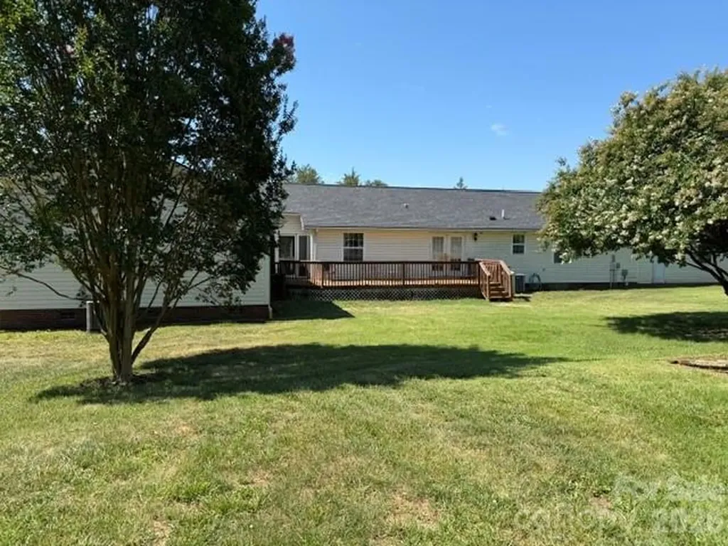 4084 Carpenters Cove Road Claremont NC 28610
