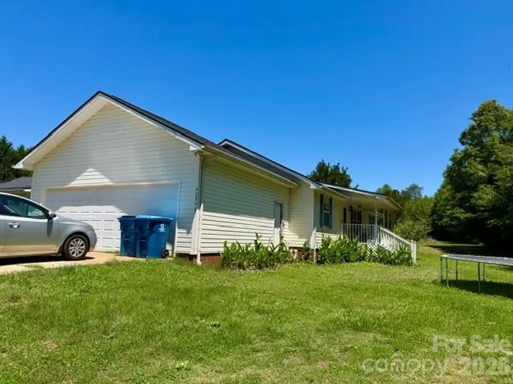 4084 Carpenters Cove Road Claremont NC 28610