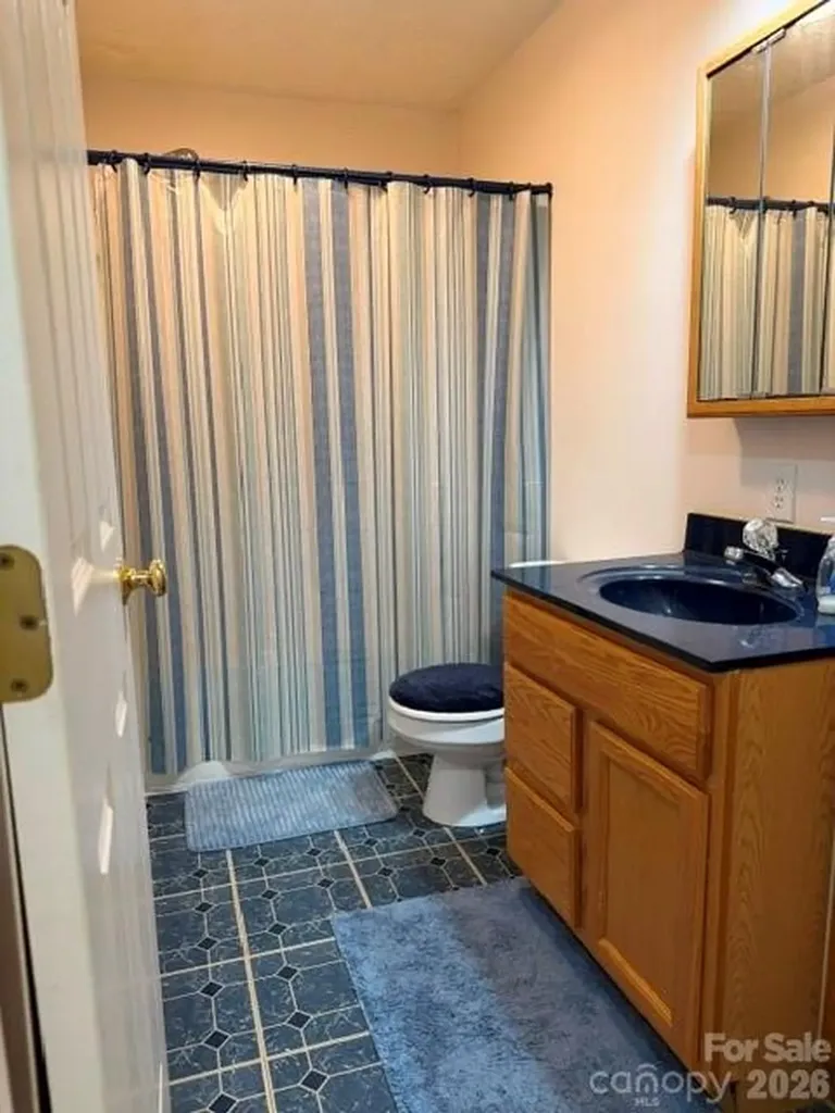 4084 Carpenters Cove Road Claremont NC 28610
