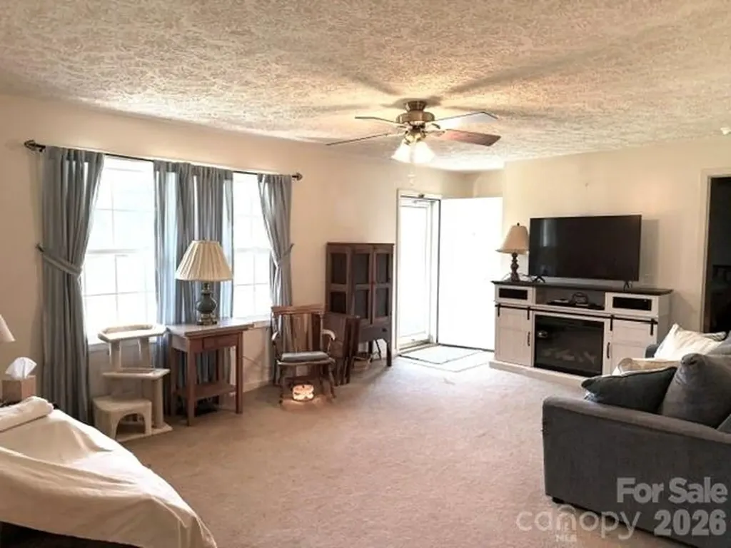 4084 Carpenters Cove Road Claremont NC 28610