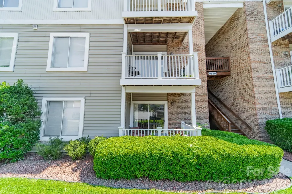 9519 University Terrace Drive Charlotte NC 28262