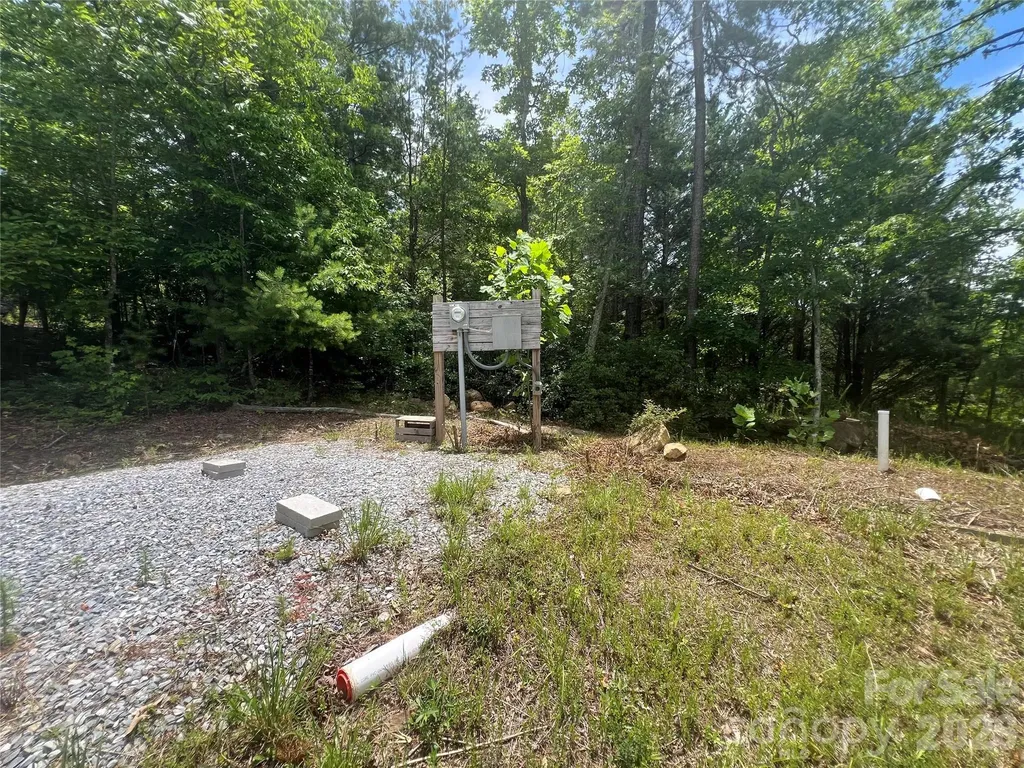 366 Dobsons Knob Loop Marion NC 28752