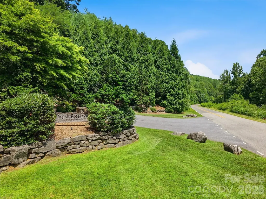 8542 Indian Trace Nebo NC 28761