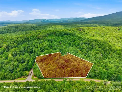 8542 Indian Trace Nebo NC 28761